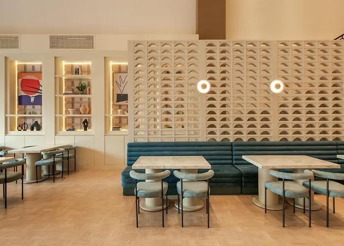 Ami Suites - Arte Mont Kiara
